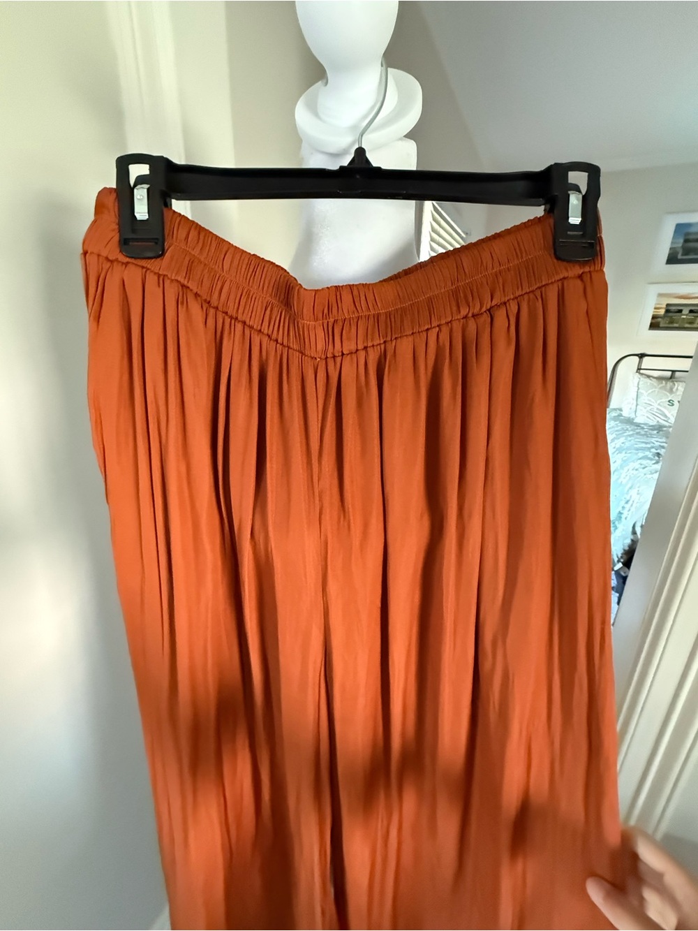 Kori satin elastic waist pants in sz. M - Picture 4 of 5